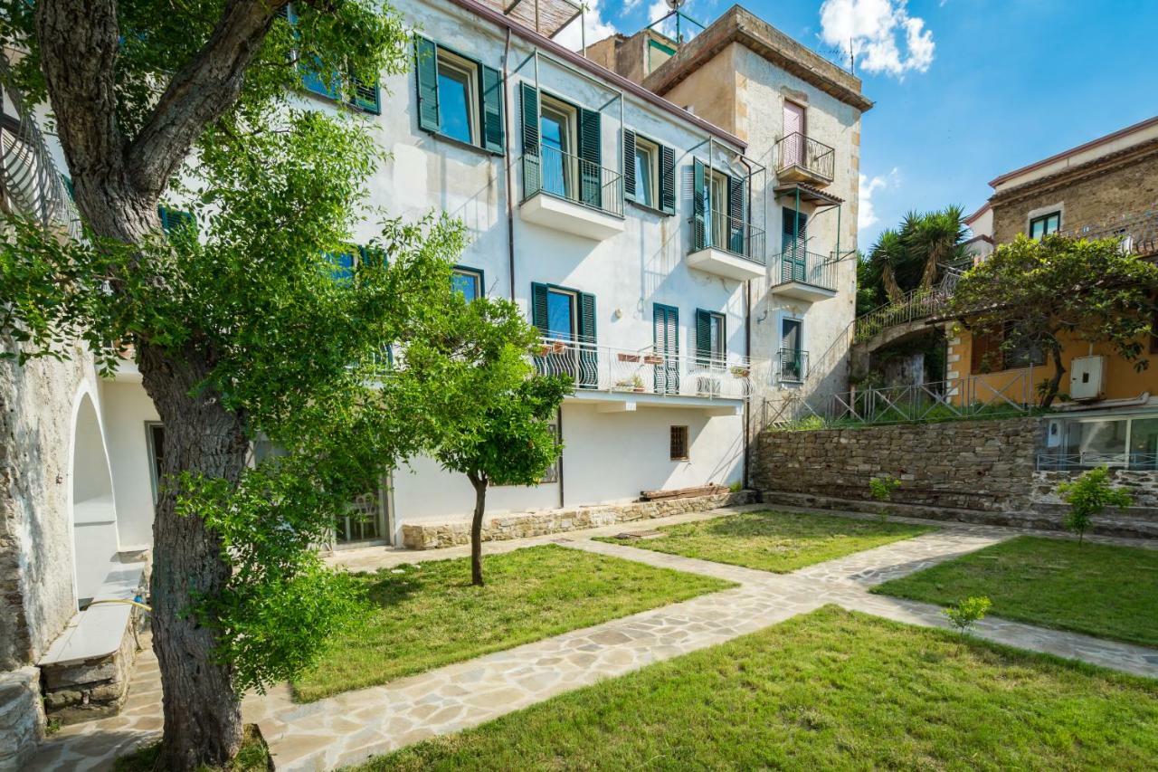 Borgo Dei Saraceni - Suites & Apartments Agropoli Exterior foto